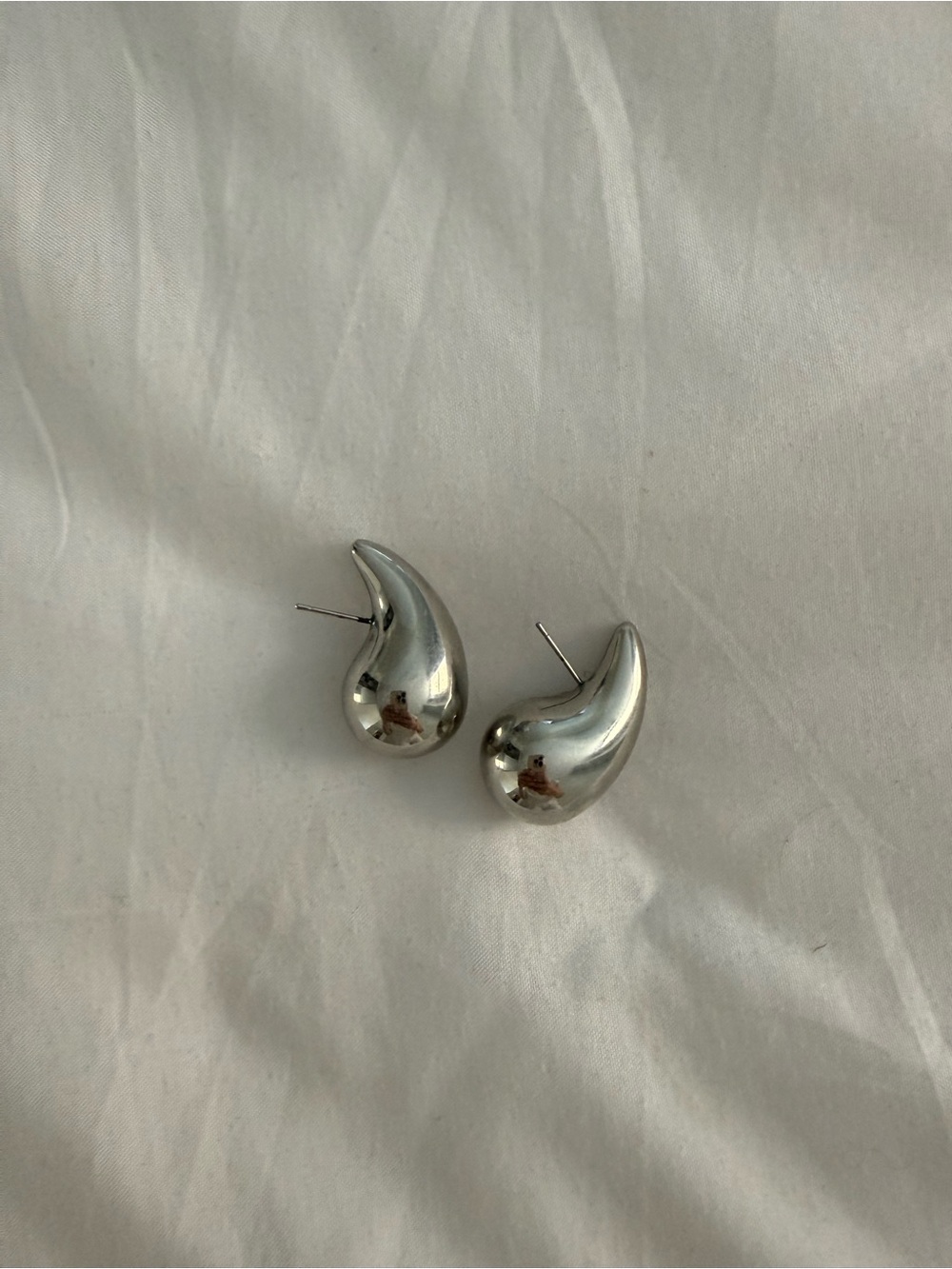 Revolve Silver Teardrop Earrings